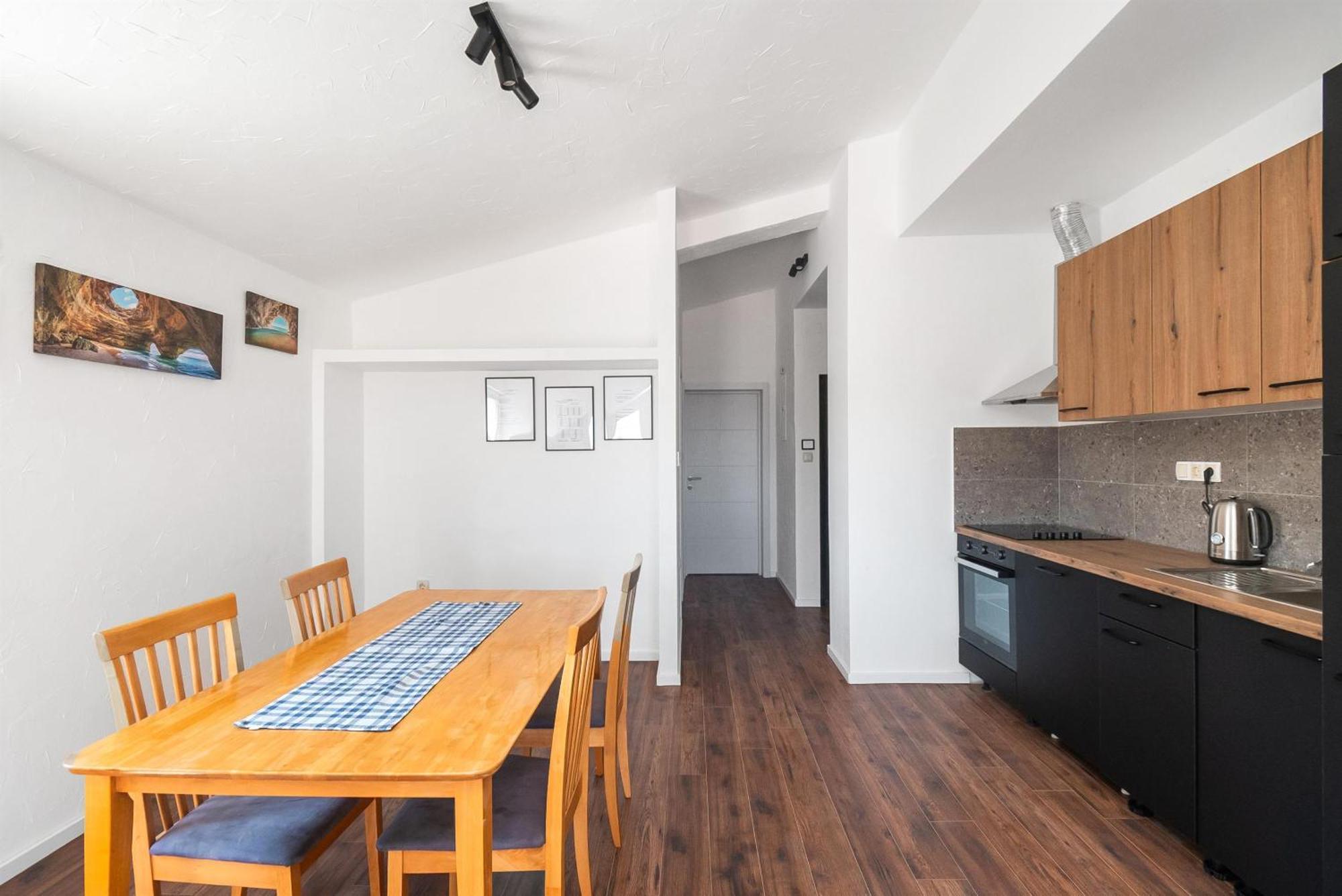 Apartments And Rooms Mladen فوديس الغرفة الصورة