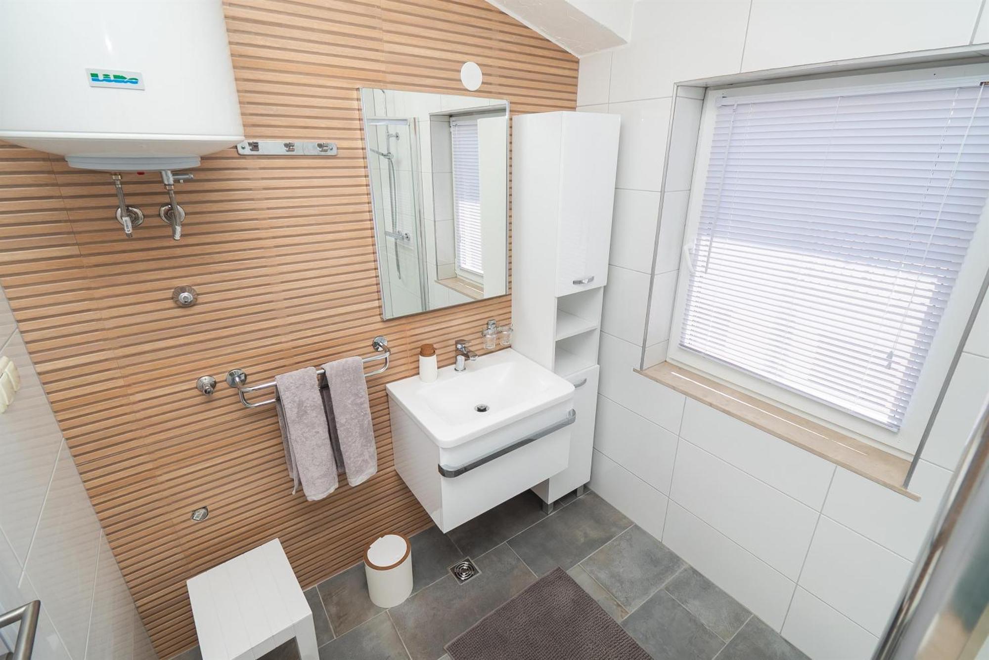 Apartments And Rooms Mladen فوديس الغرفة الصورة