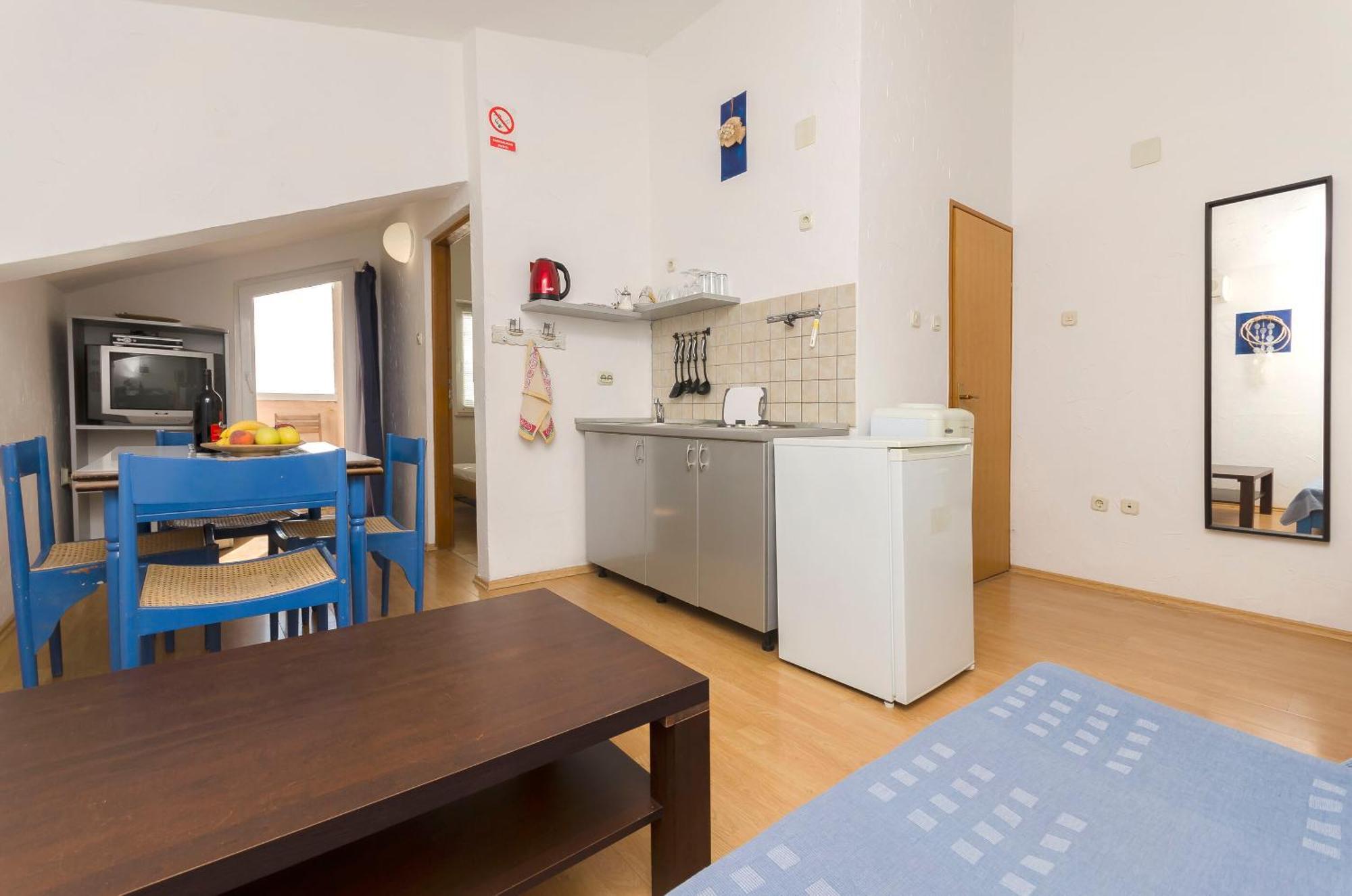 Apartments And Rooms Mladen فوديس المظهر الخارجي الصورة